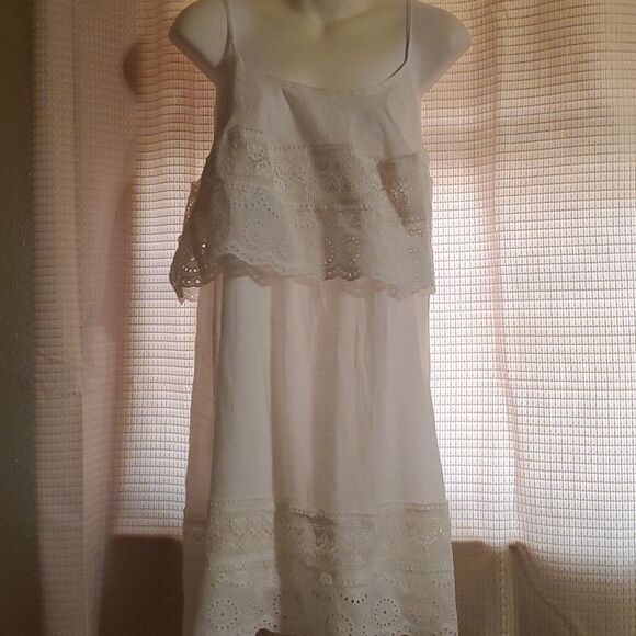 One the land M - Picture 1 of 8